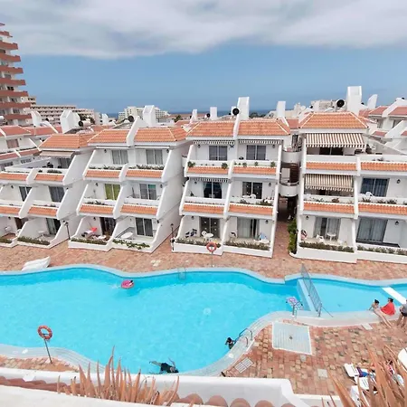 Floritas 20 - Two Bed Apartment *